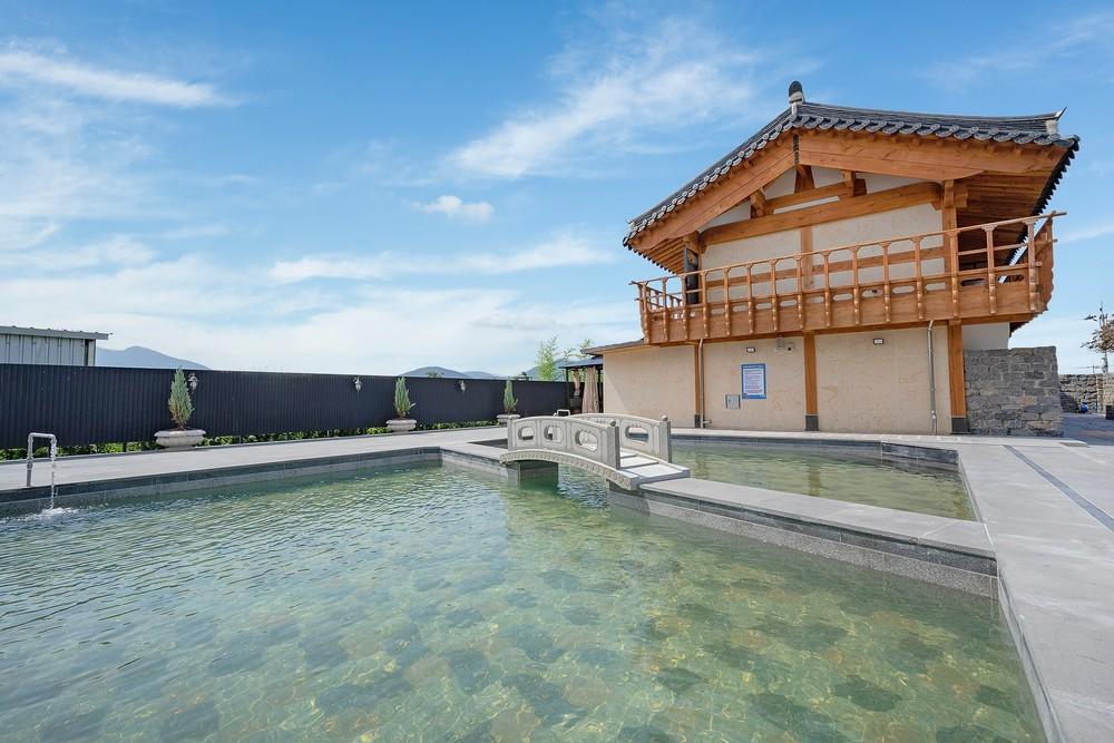 Hanok Pension Wanggyeong-8
