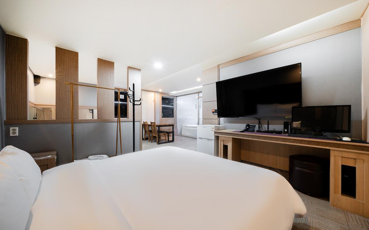 Mokpo Well Hotel Peace Square Branch