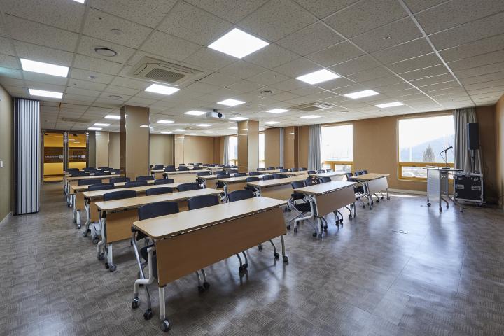 Yeoncheon Baekhak Jayuro Resort-32