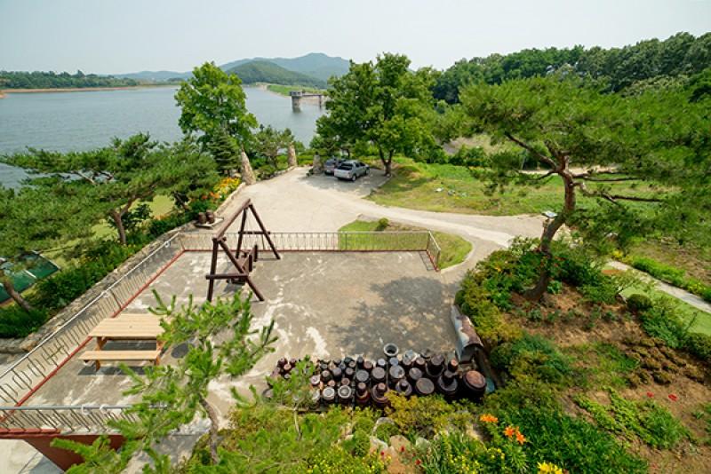 Ganghwado Neulpurun Lakeside Pension-11