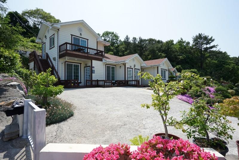 Namhae Haeoreum Pension