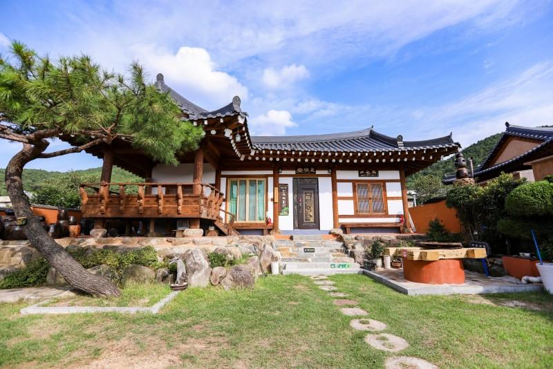 Yeosu Hanok Cheheomgwan Pension