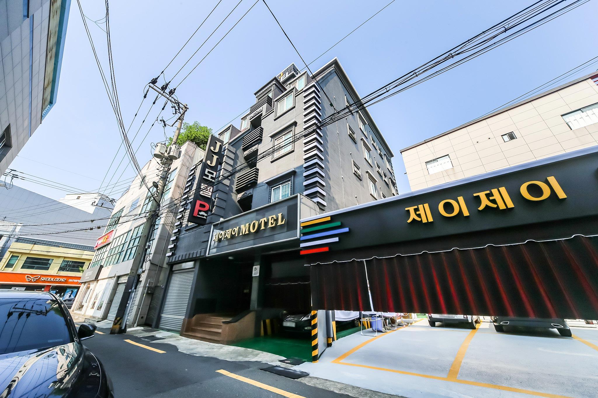 Pohang Jukdo Market JJ