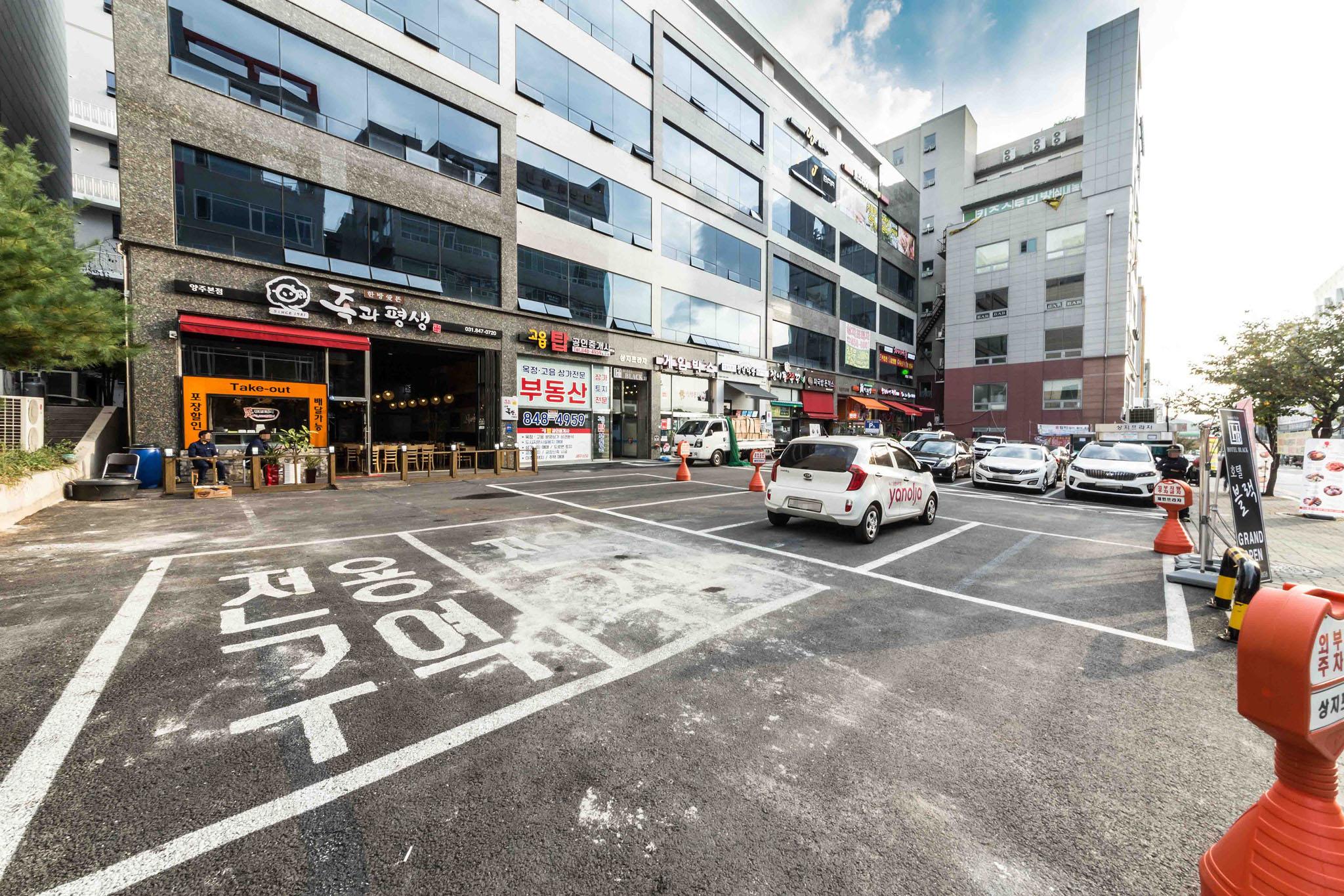 Yangju Hotel Black-13