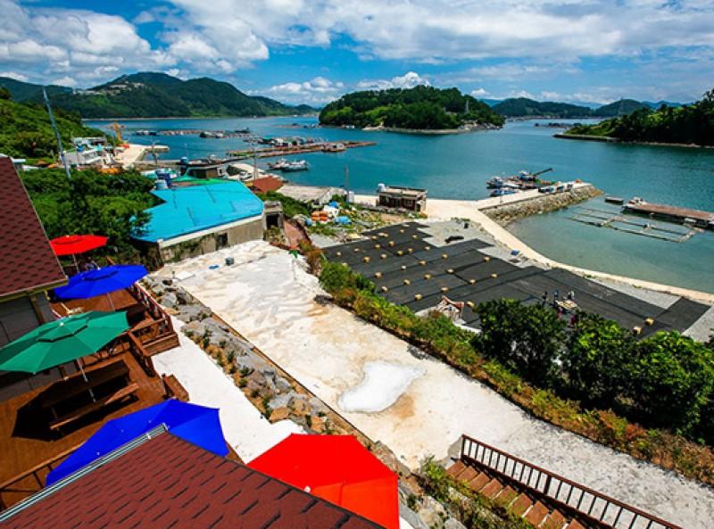 Tongyeong Ttakseom Romance Pension