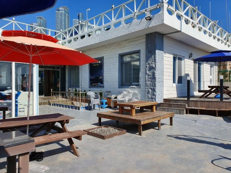 Busan Haeundae Fish Pension (Blue Line 1 minute)-12