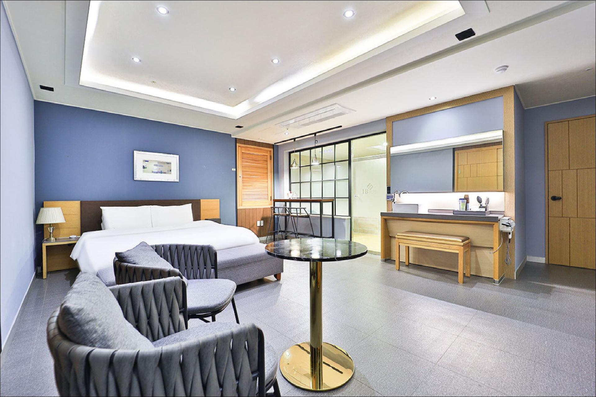 Busan Seomyeon Ivy Hotel