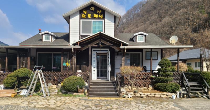 Jecheon Wolaksan Red Clay Pension