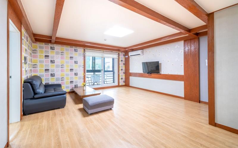 Gwangju Alpine Pension-2