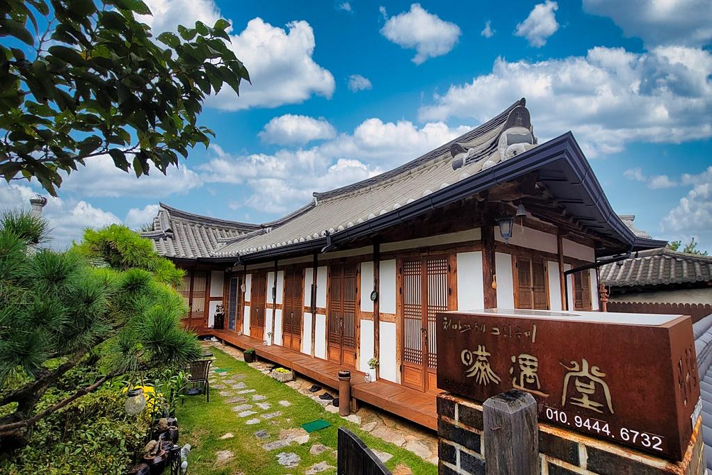 Jeonju Yeonwoodang Hanok Stay