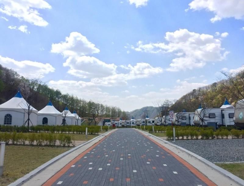 Yeoncheon Godaesan Camping Resort
