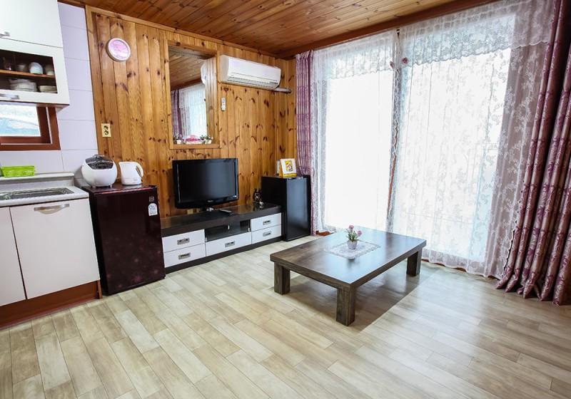 Ganghwa Gil Pension-4