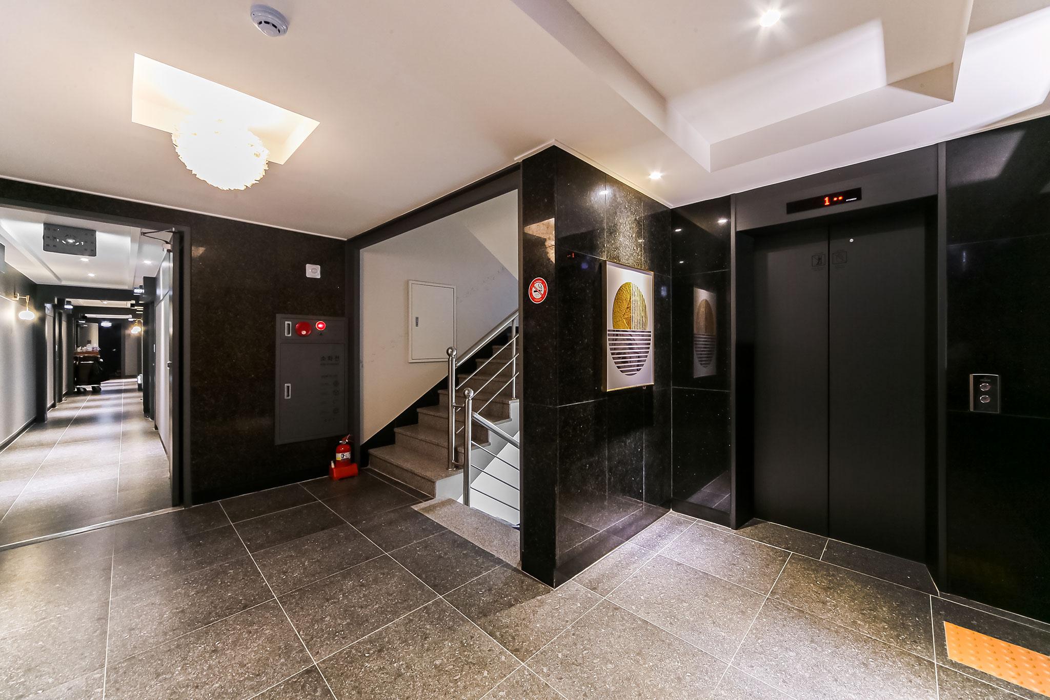 Busan Seomyeon French Code-13