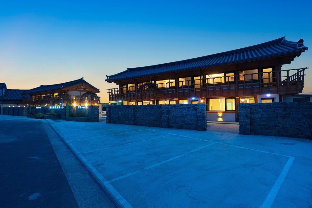 Hanok Pension Wanggyeong-12