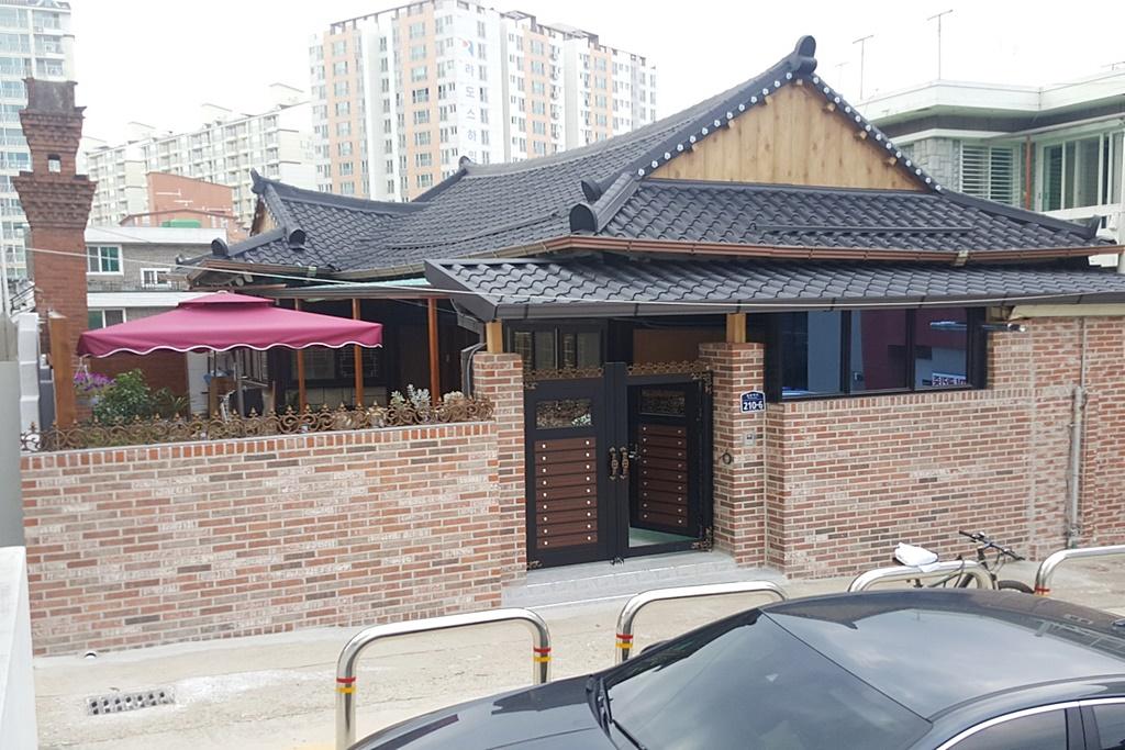 Gwangju Rose house (Jang Mi-ok)