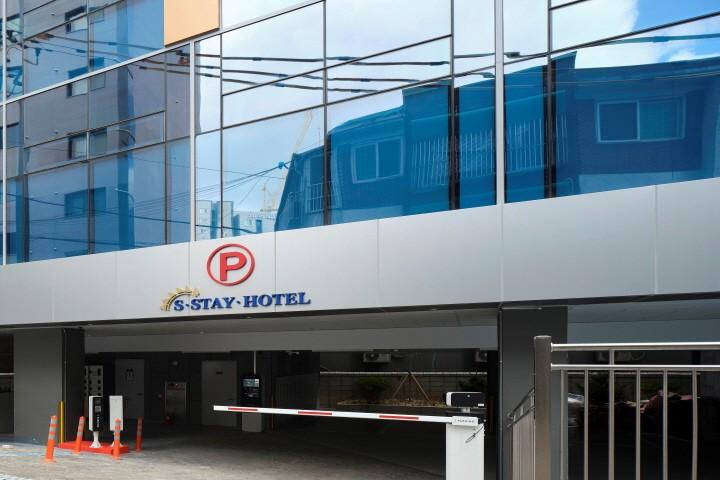 S Stay Hotel-12