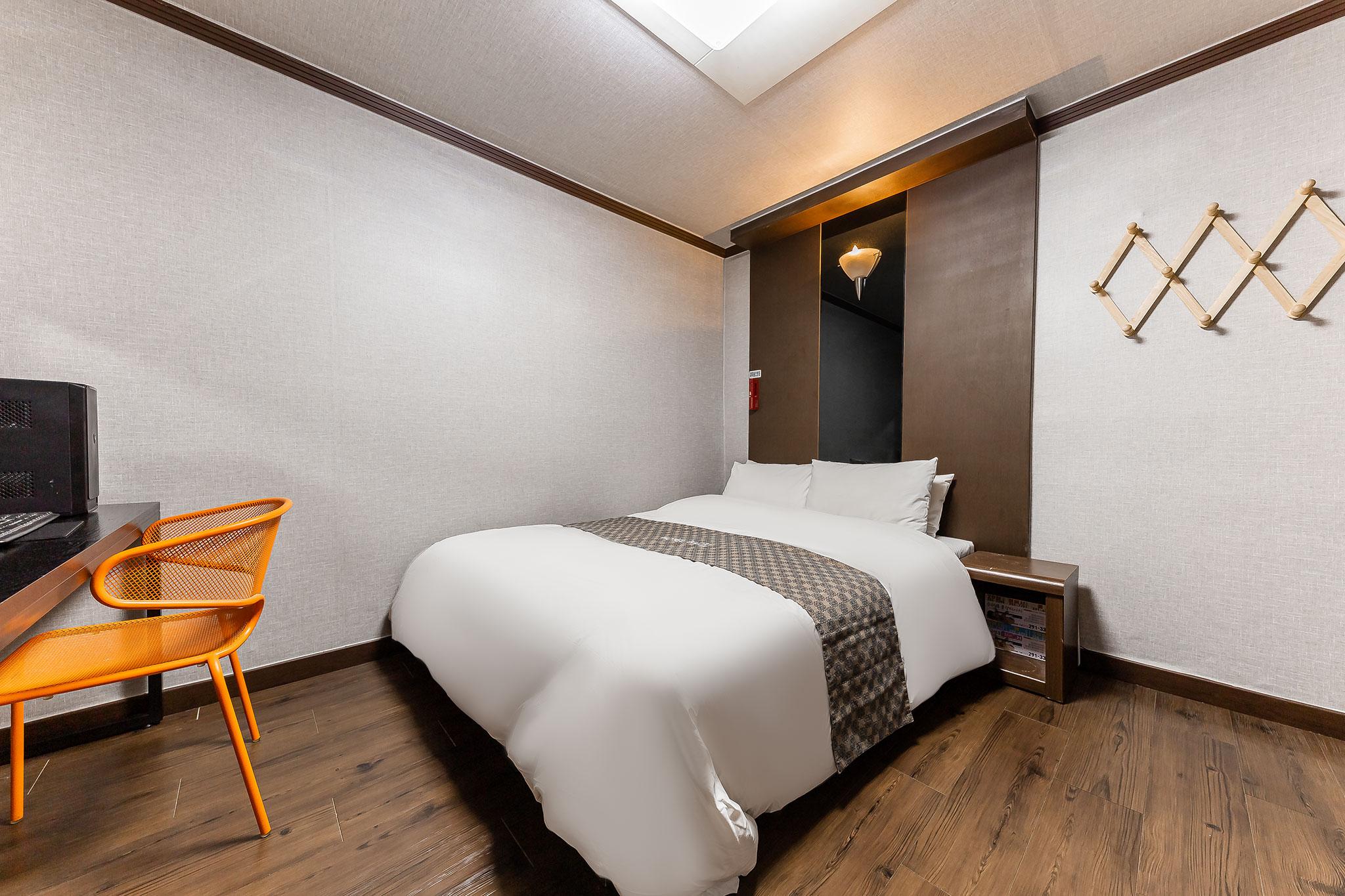 Cheongju Yeppeun Motel
