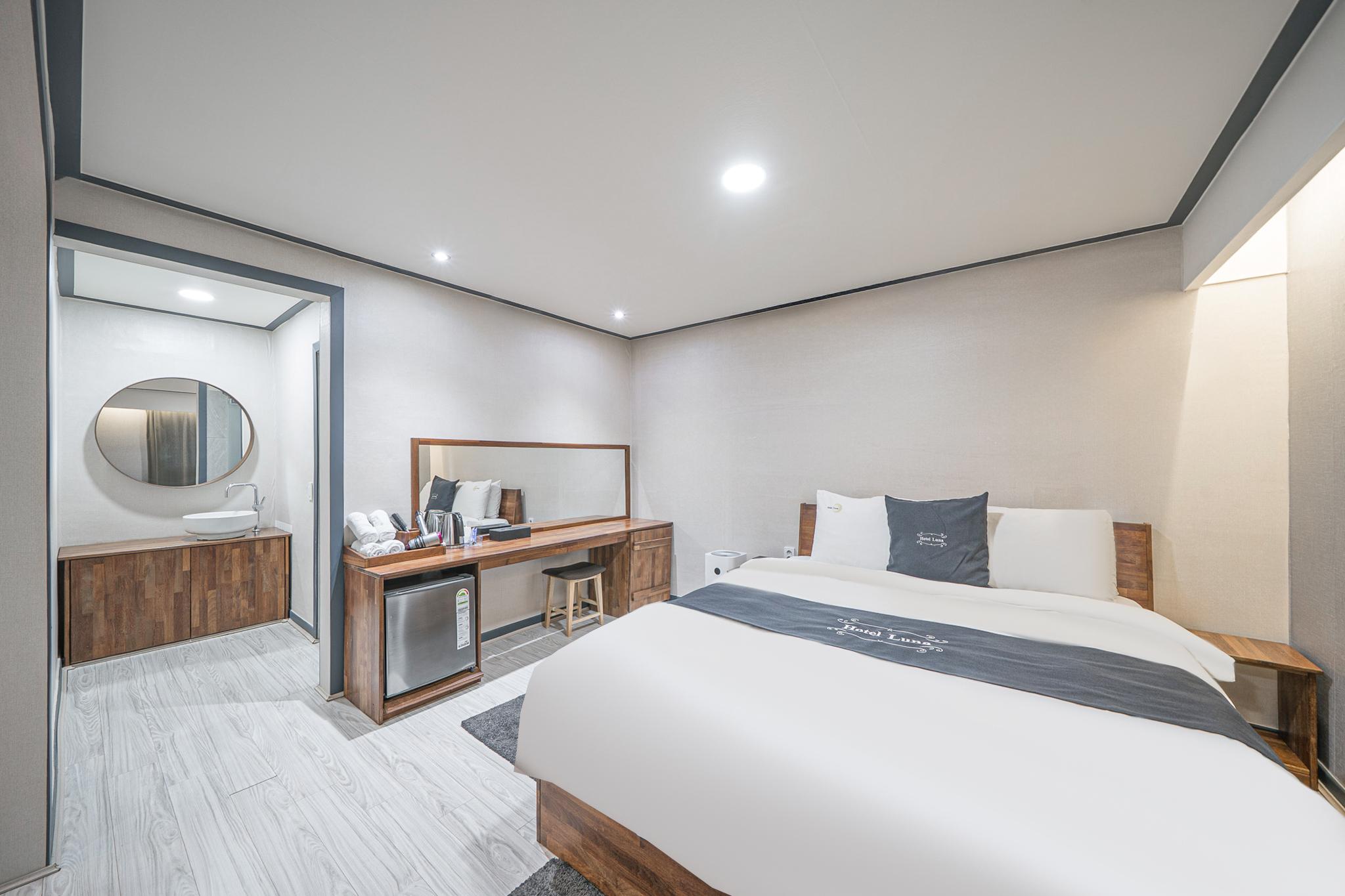 Jeonju Uadong Hotel Luna