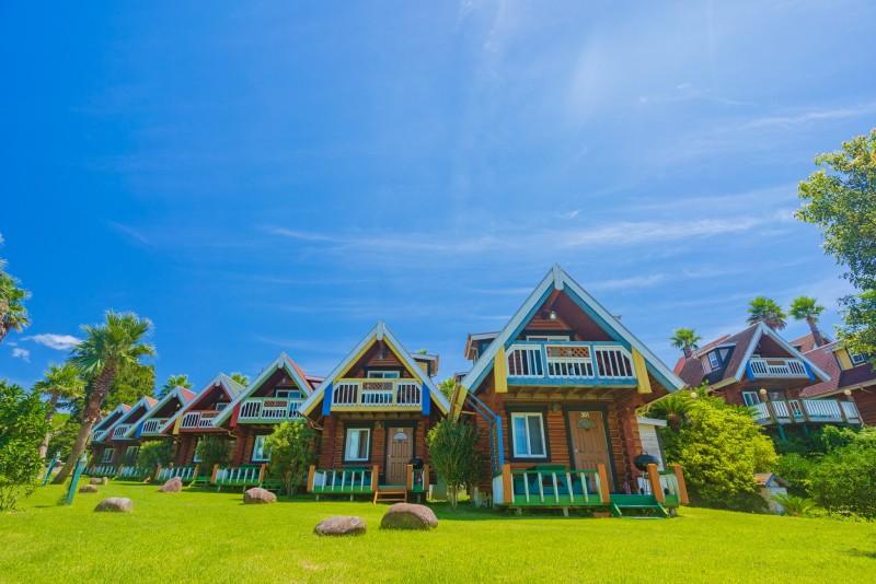 Seogwipo Jungmun Tongnamu Pension Resort