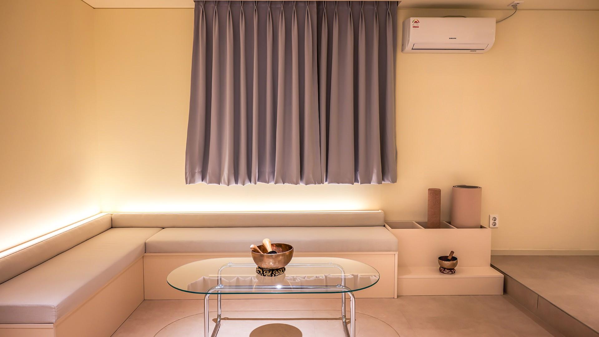 YOGA (SUPER DERUXE - Sauna)