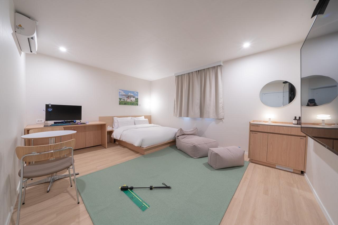 Ilsan (Tanhyeon) The Hyoosik Aank Hotel