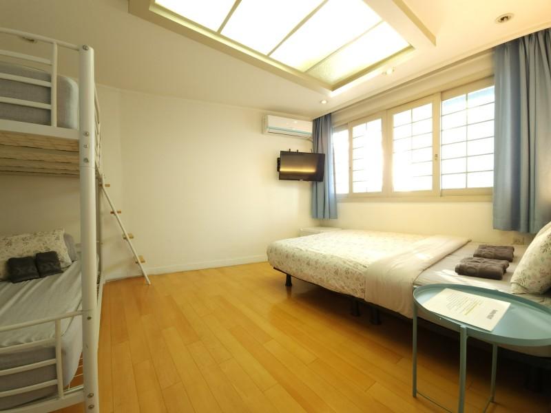 Seoul Myeongdong Rooftop Hostel-11