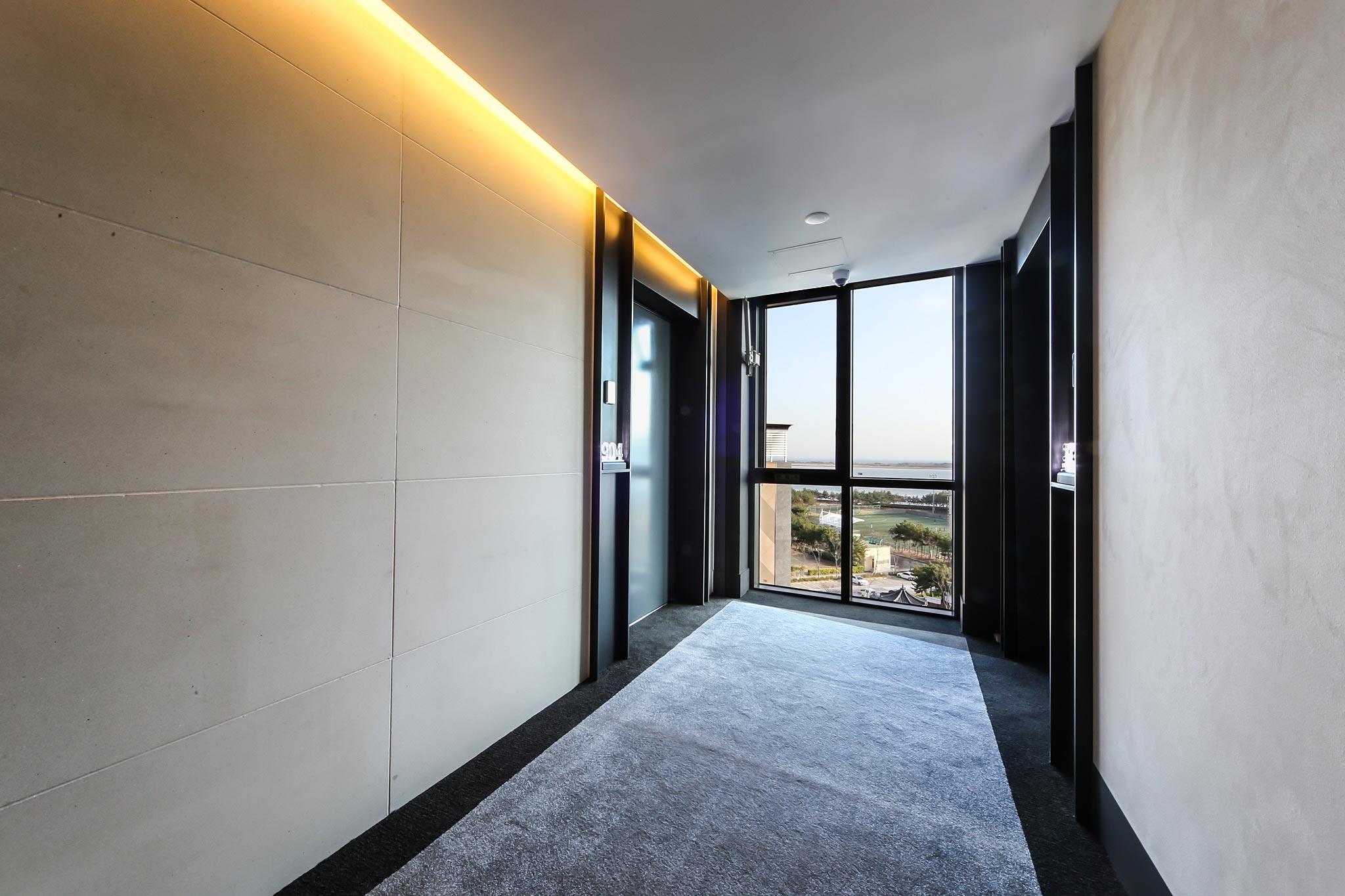 Busan Gangseo Sinho Brown Dot-12