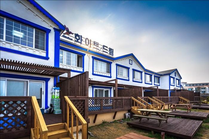 White dream Pension-15