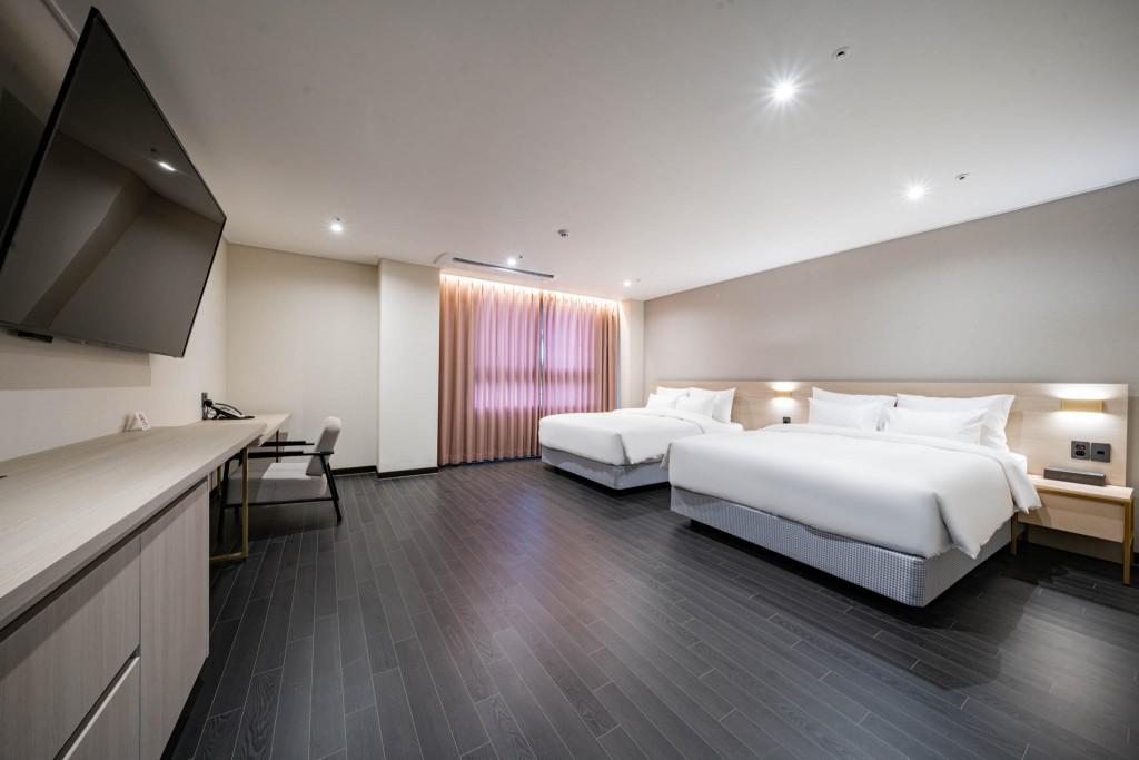 Gwangju Hotel Summit