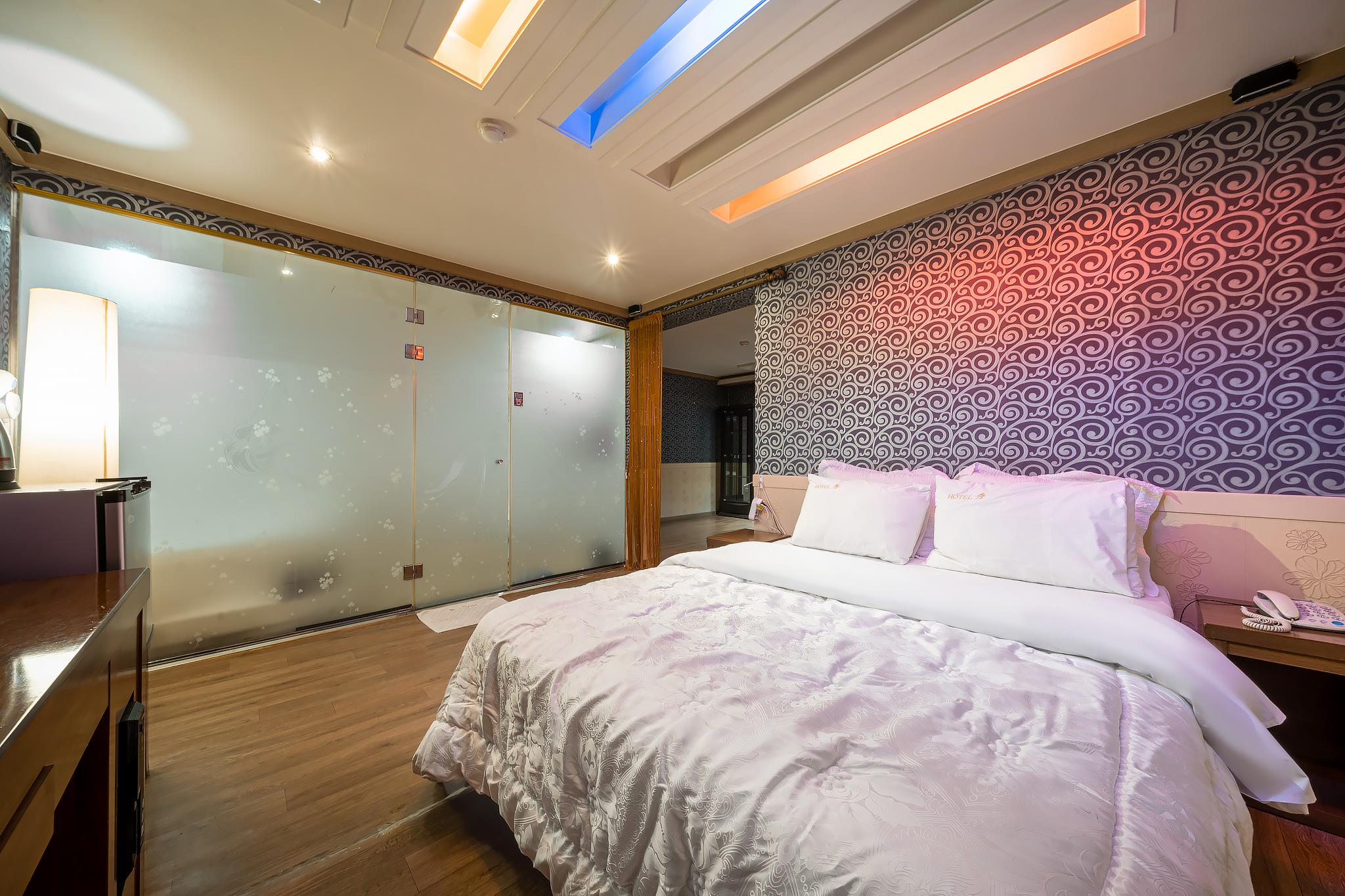Yangju Soo Hotel