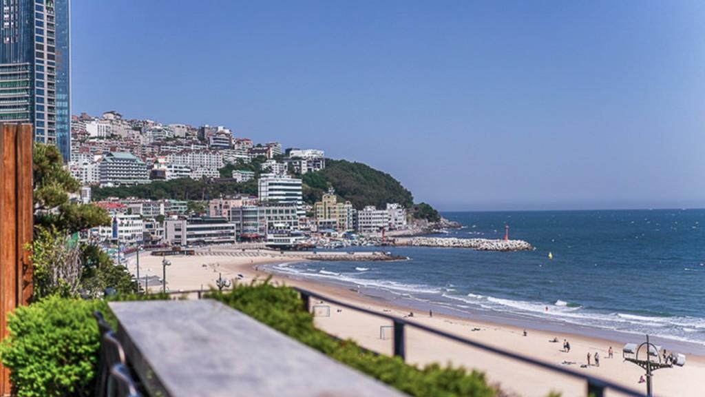 Paradise Hotel Busan-35