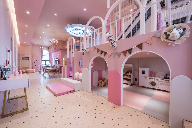 Busan Almond Kids Pool Villa