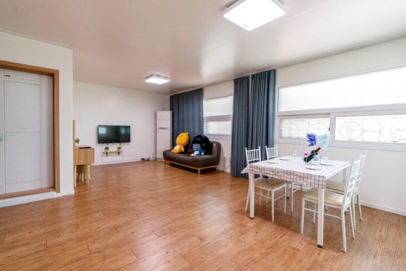 Eulwangri Bide 302 Pension-12
