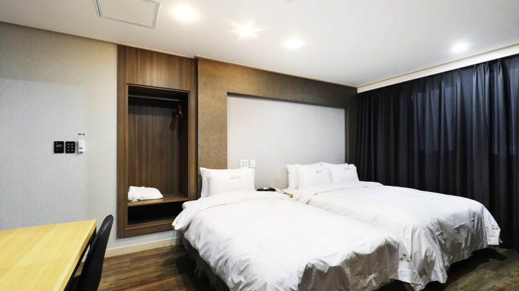 Wolmido Grand Suite Hotel-41