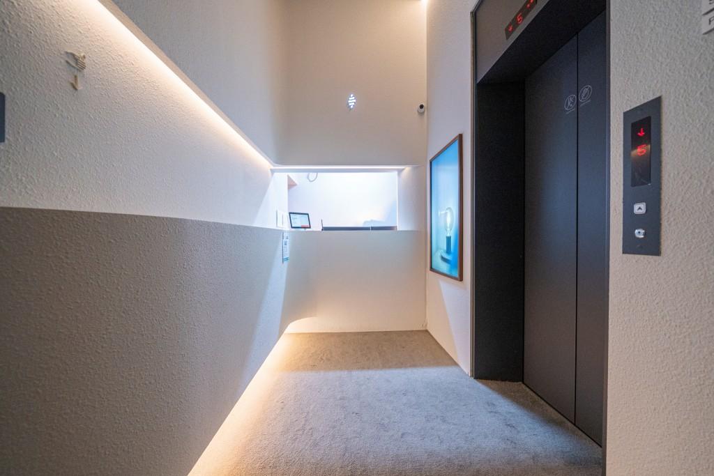 Croissant Hotel Guri by Aank-8