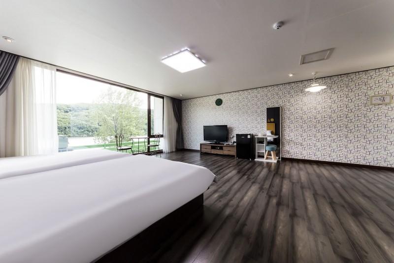 Gapyeong Club Board Resort Pension-26