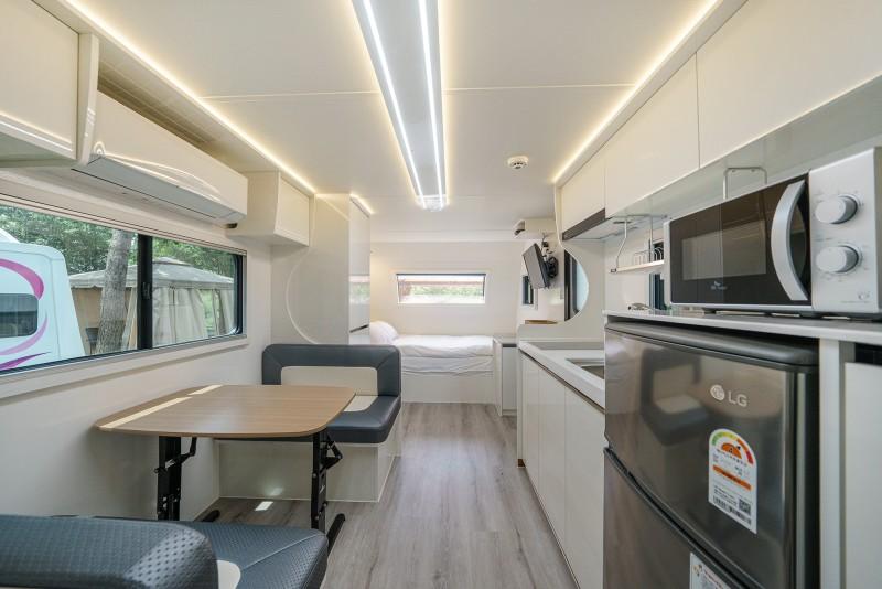 Pocheon Pine Tree Glamping Poolvilla-12