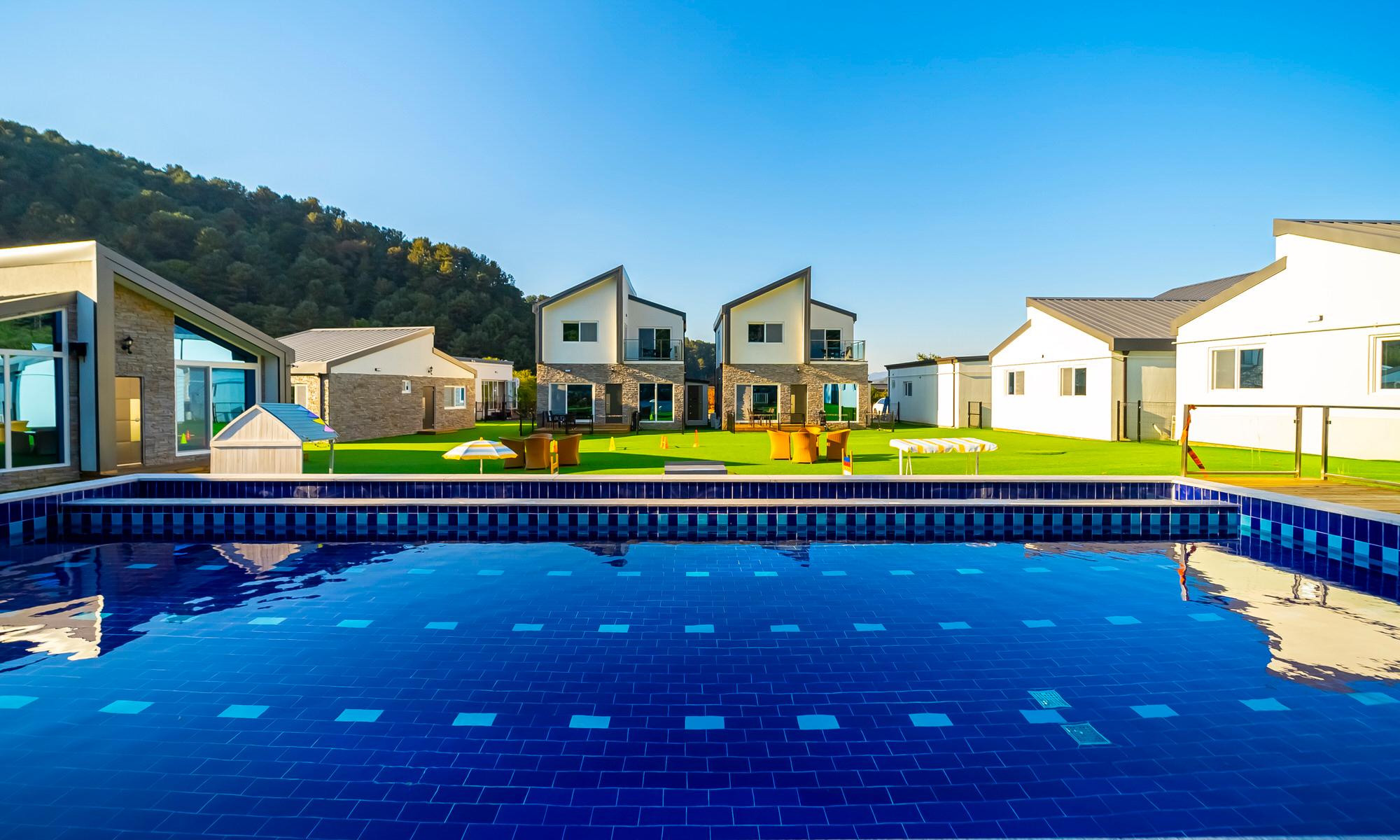 Gapyeong Bobby Dog Pool Villa