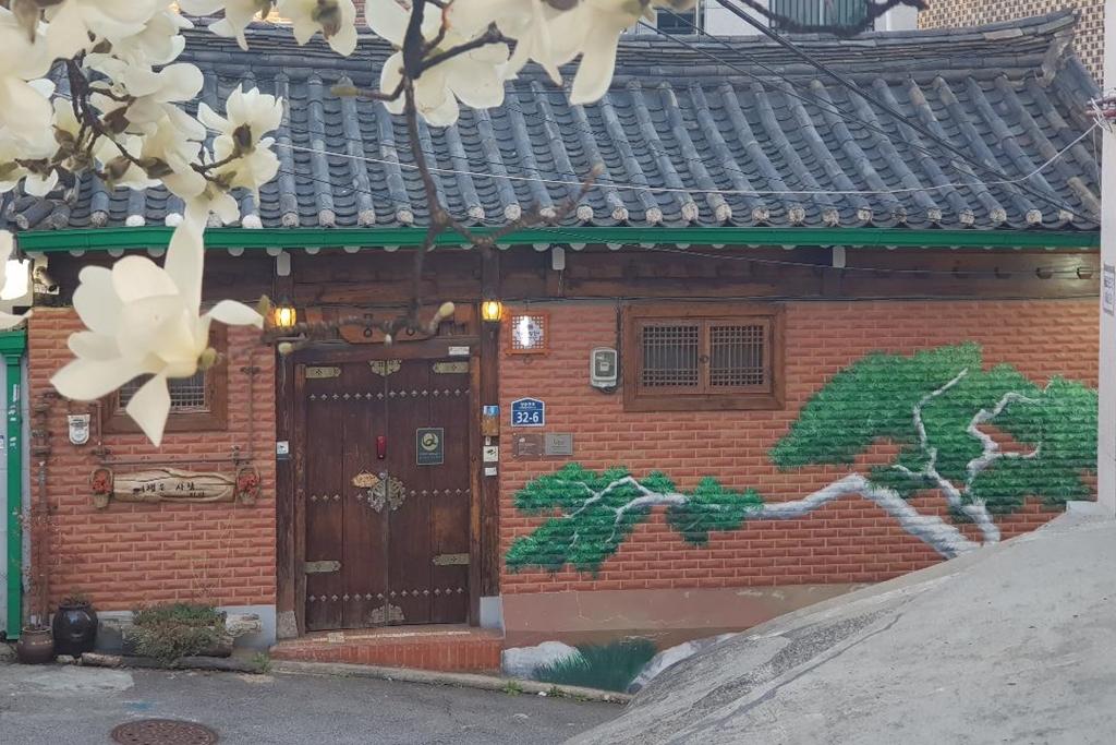 Jongno Punggyeong Hanok Stay-6