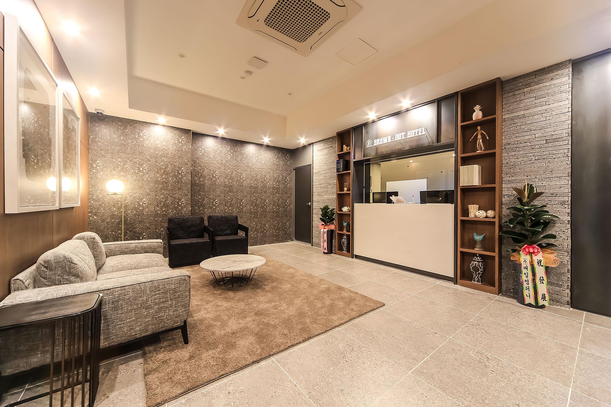 Busan Gupo Brown dot-22