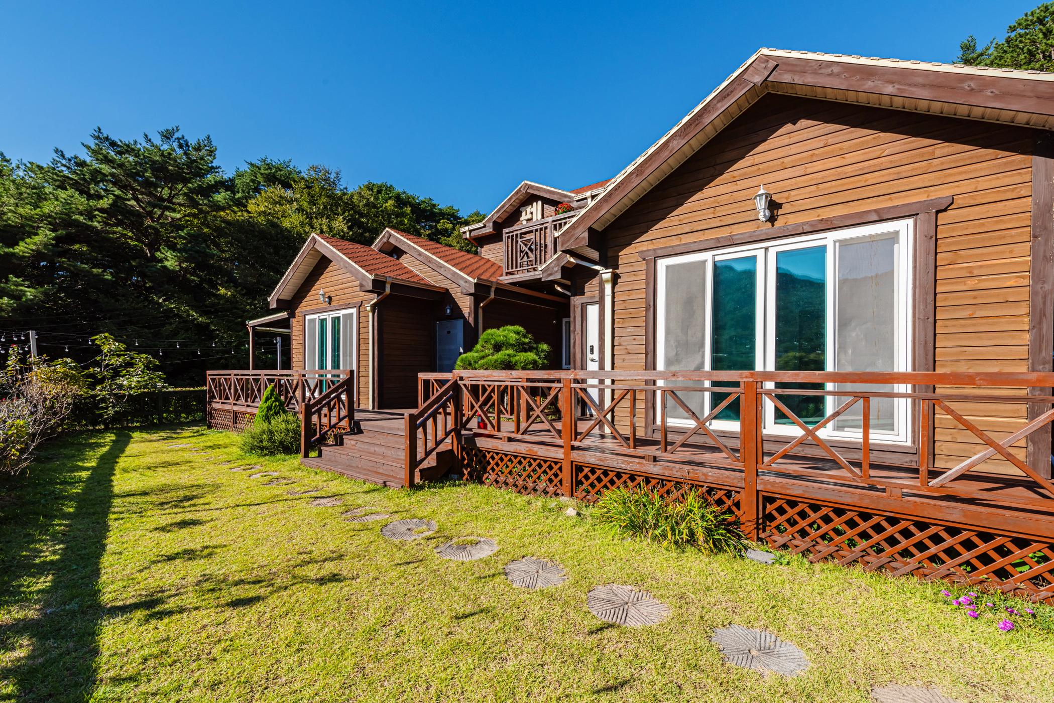 Gurye Seomjingang Sunshine Pension