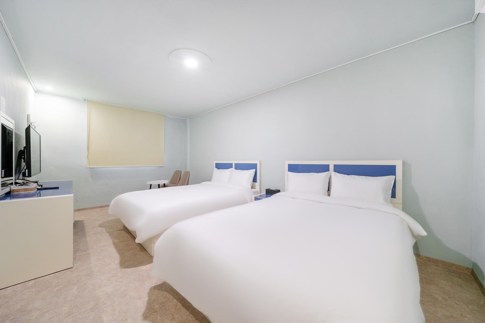 Taean (Manripo) Phil Hotel