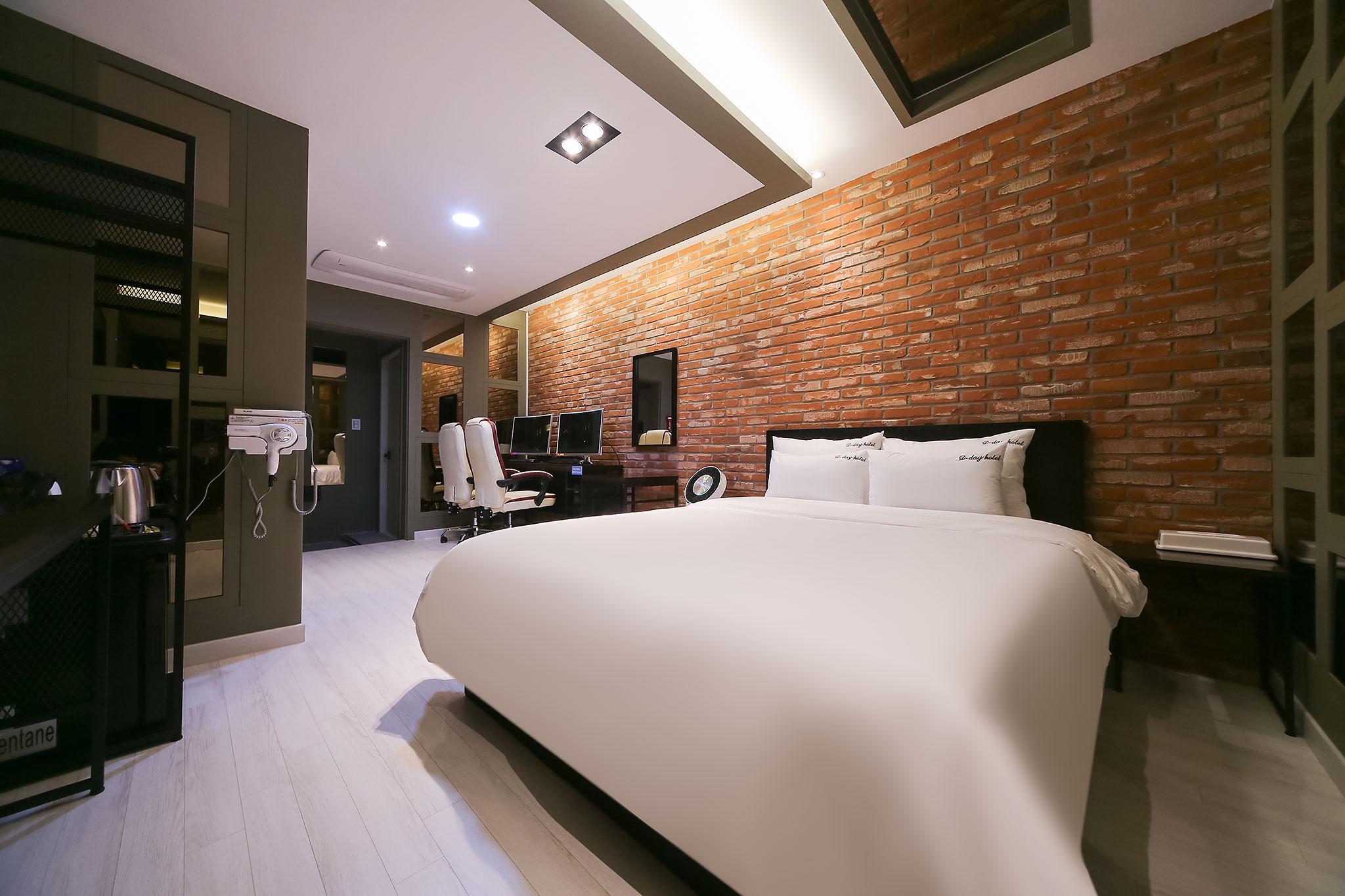 Yeongcheon D-Day Hotel