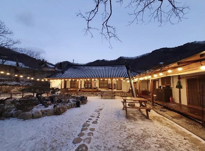 Gyeongju Hwangtomaru and Maru Pension