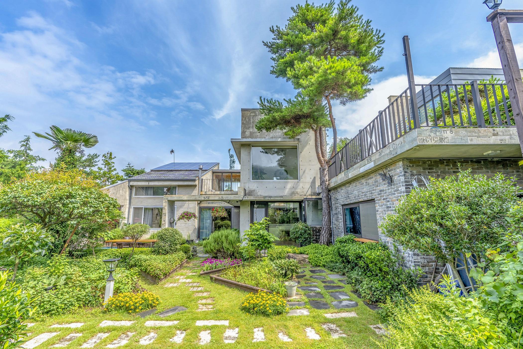 Namhae Herb House Pension