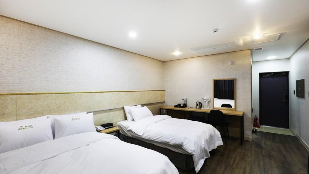 Wolmido Grand Suite Hotel-36