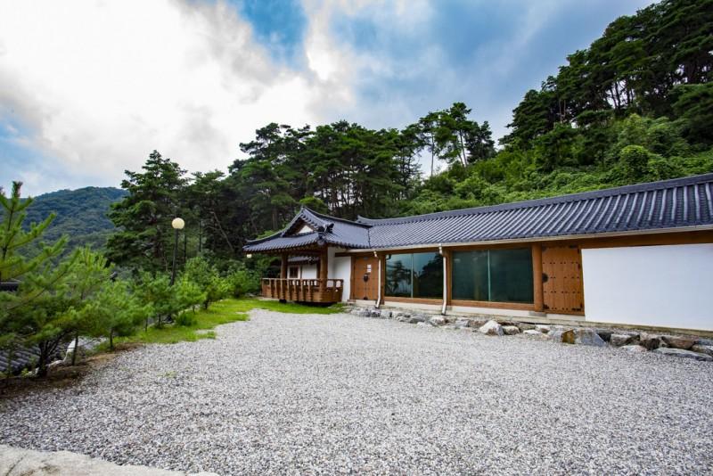 Chungju Solnaeeum Hanok Pension