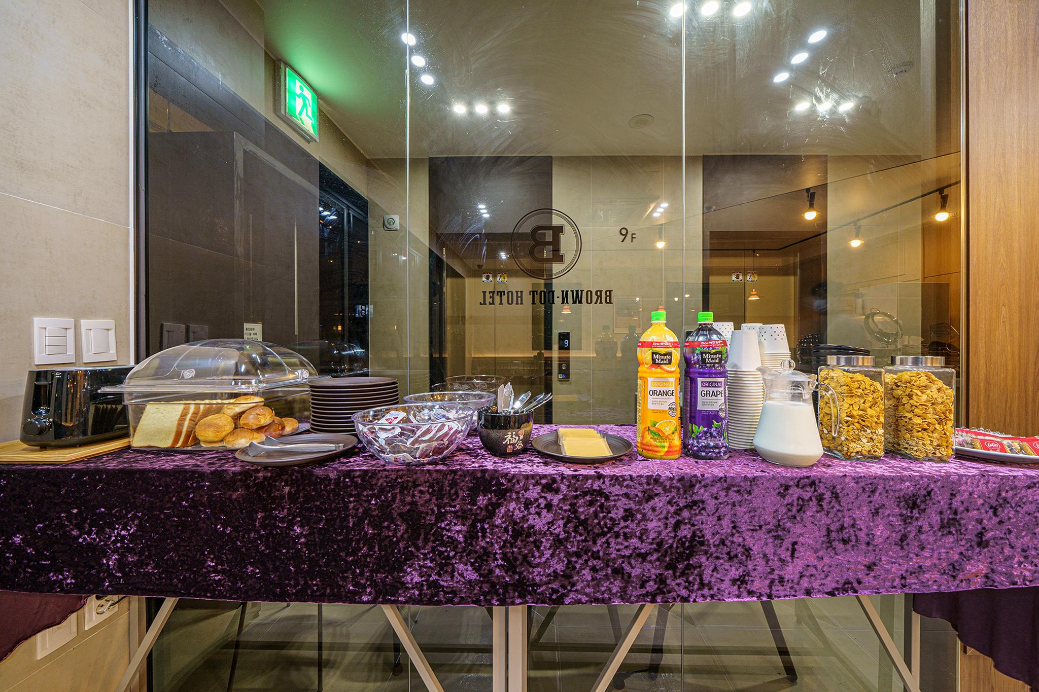 Brown Dot Busan Station Branch in Choryang-dong, Busan (in front of Busan Station)-26