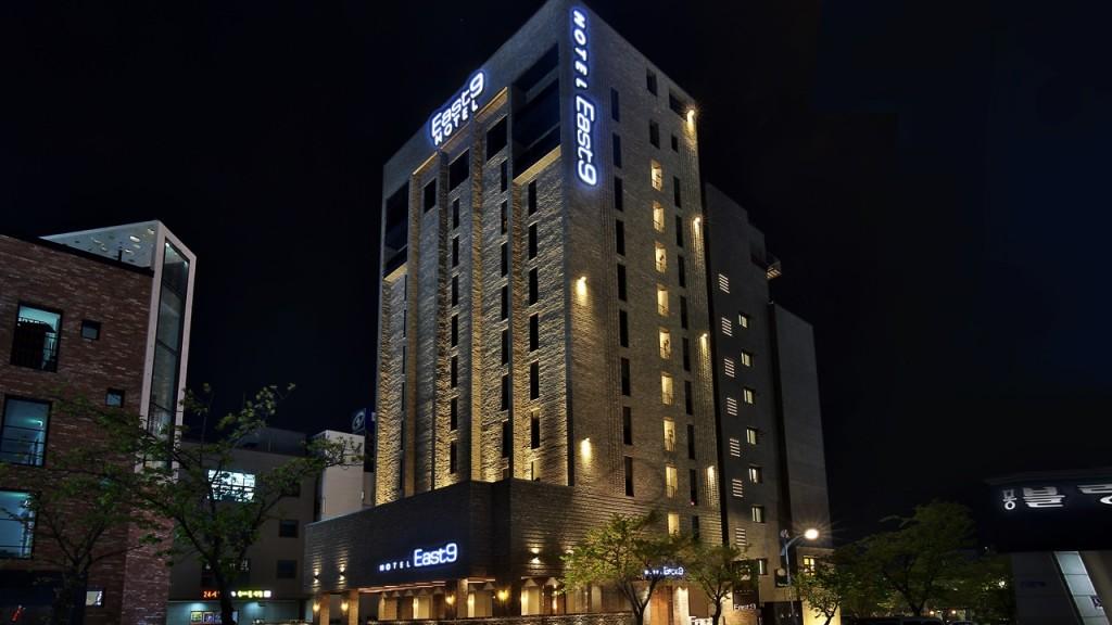 Hotel East Nine