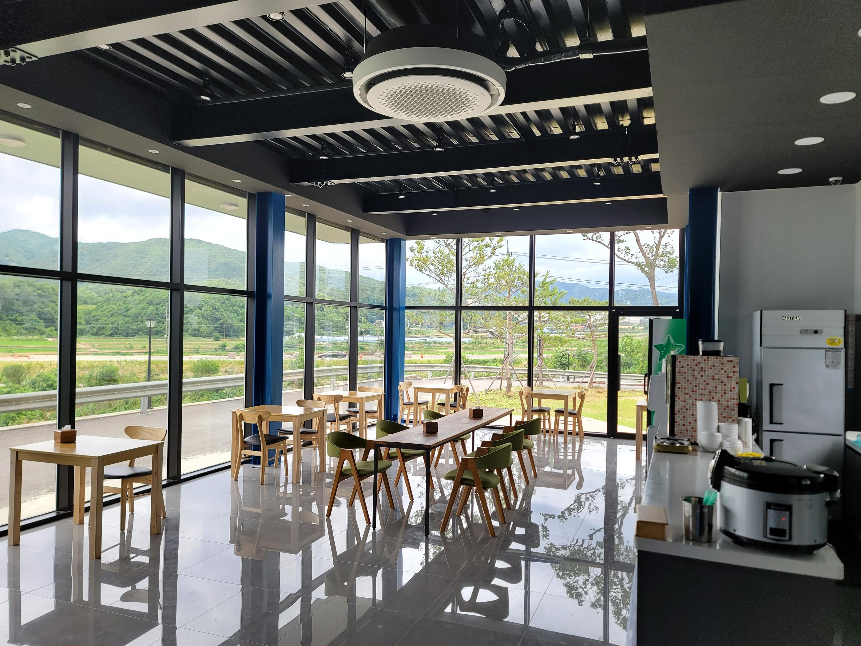 세미나실(단체 예약 시 무료 제공)